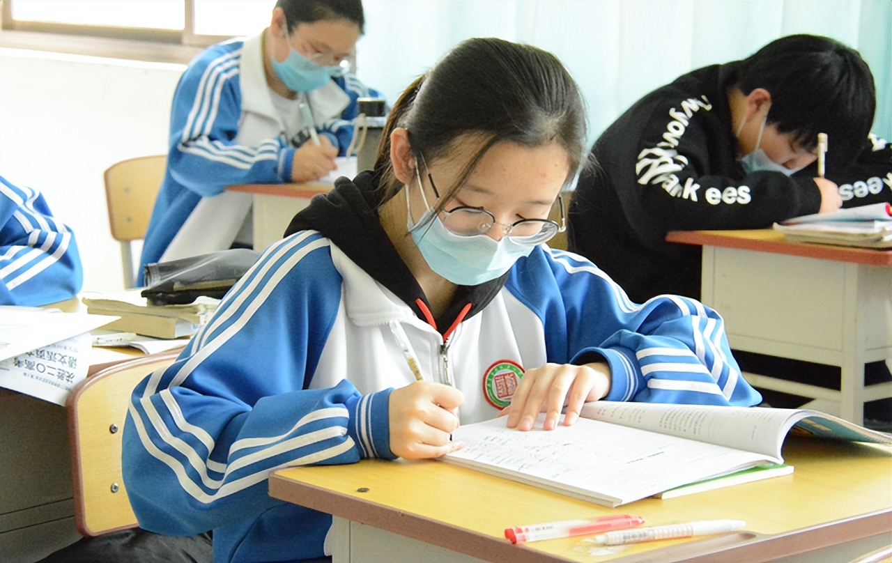 教育部高考新规定！这三类学生不能参加考试，家长：早该这样了