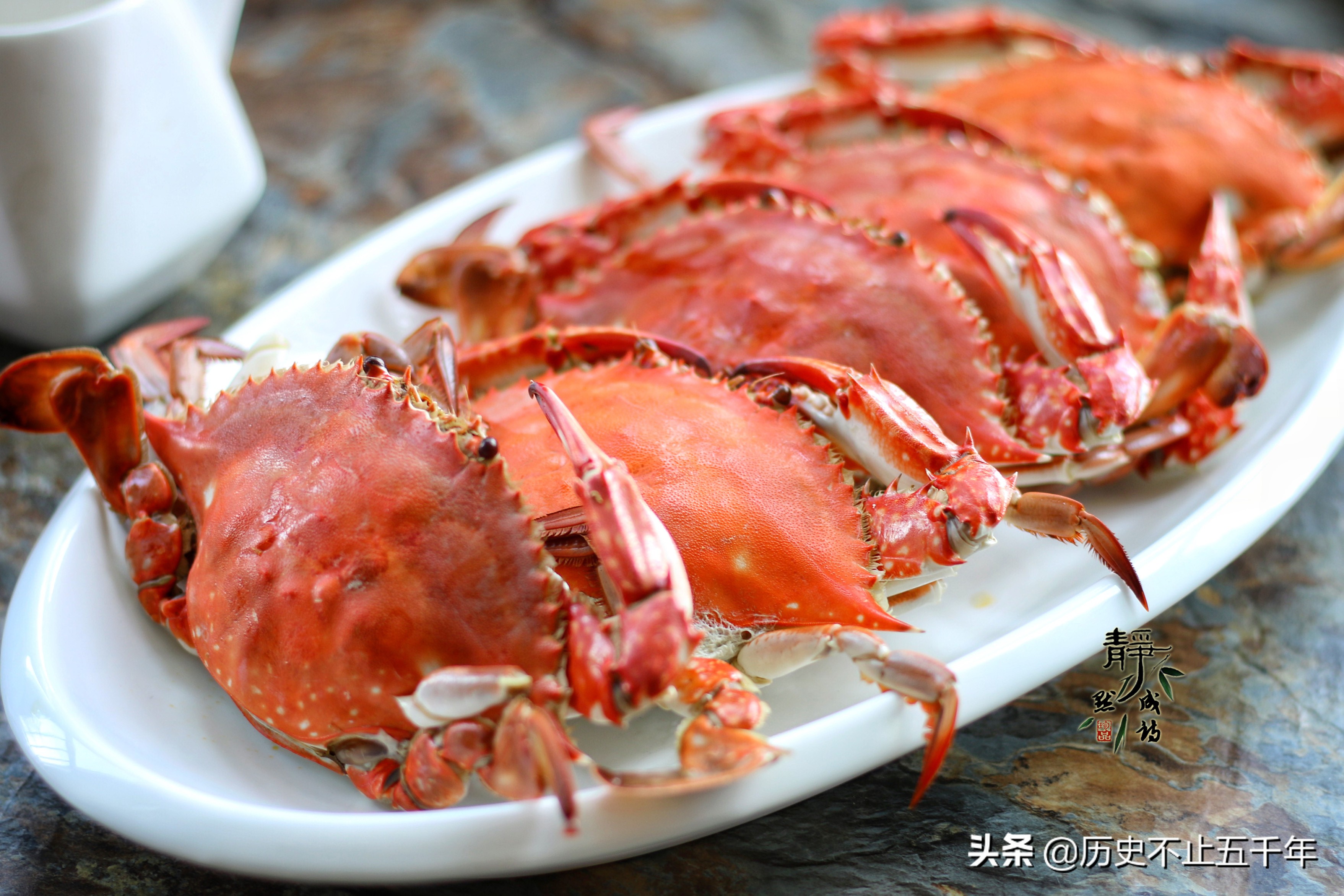 要做第一个吃螃蟹的人(俗语说敢做第一个吃螃蟹的人，那历史上第一个吃螃蟹的人是谁呢？)