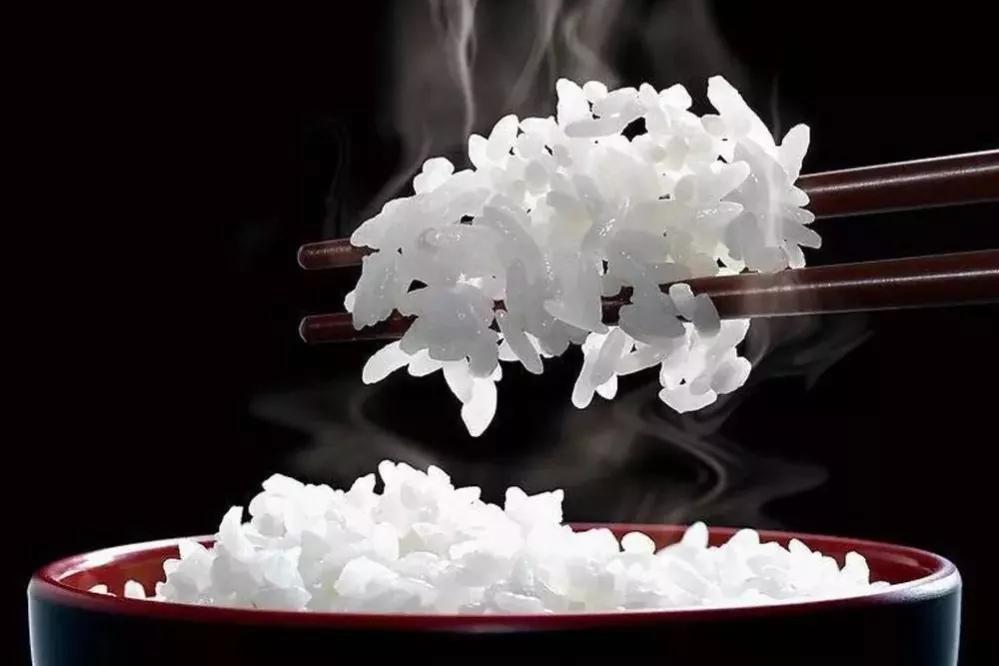 五常大米，京山桥米，海丰大米，盘锦大米，射阳大米，万年贡米。这六种都是国内有名的好大米，可以放心购买。