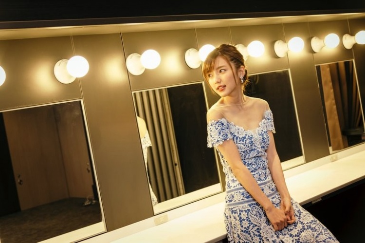 柴崎岳老婆秀球技「输了比赛,赢了人生」柴崎岳妻子真野惠里菜)