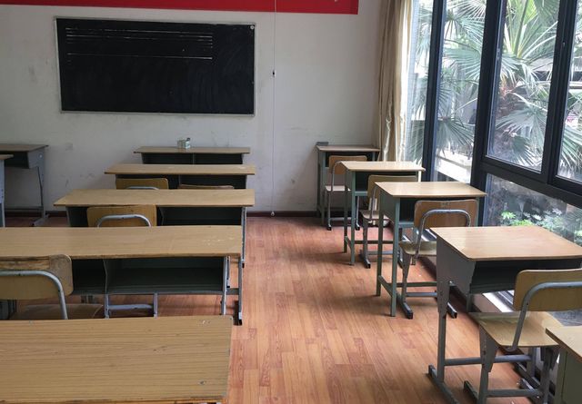 私立学校2年内转公，老师身份将如何变更？