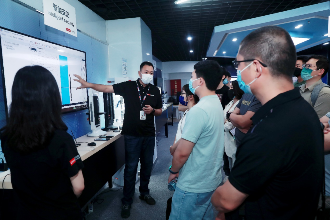 揭秘联想GIC全球安全实验室：破解假脸，每年保障数亿台设备安全