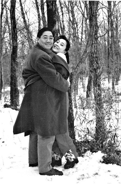 “俏晴雯”安雯，为救丈夫，她高调回归娱乐圈，9年还债1100万