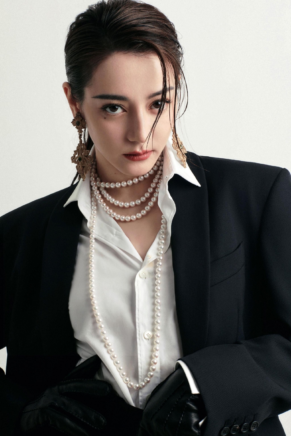 迪丽热巴过完2022年生日之后，娱乐圈又多了一位年过三十的少女