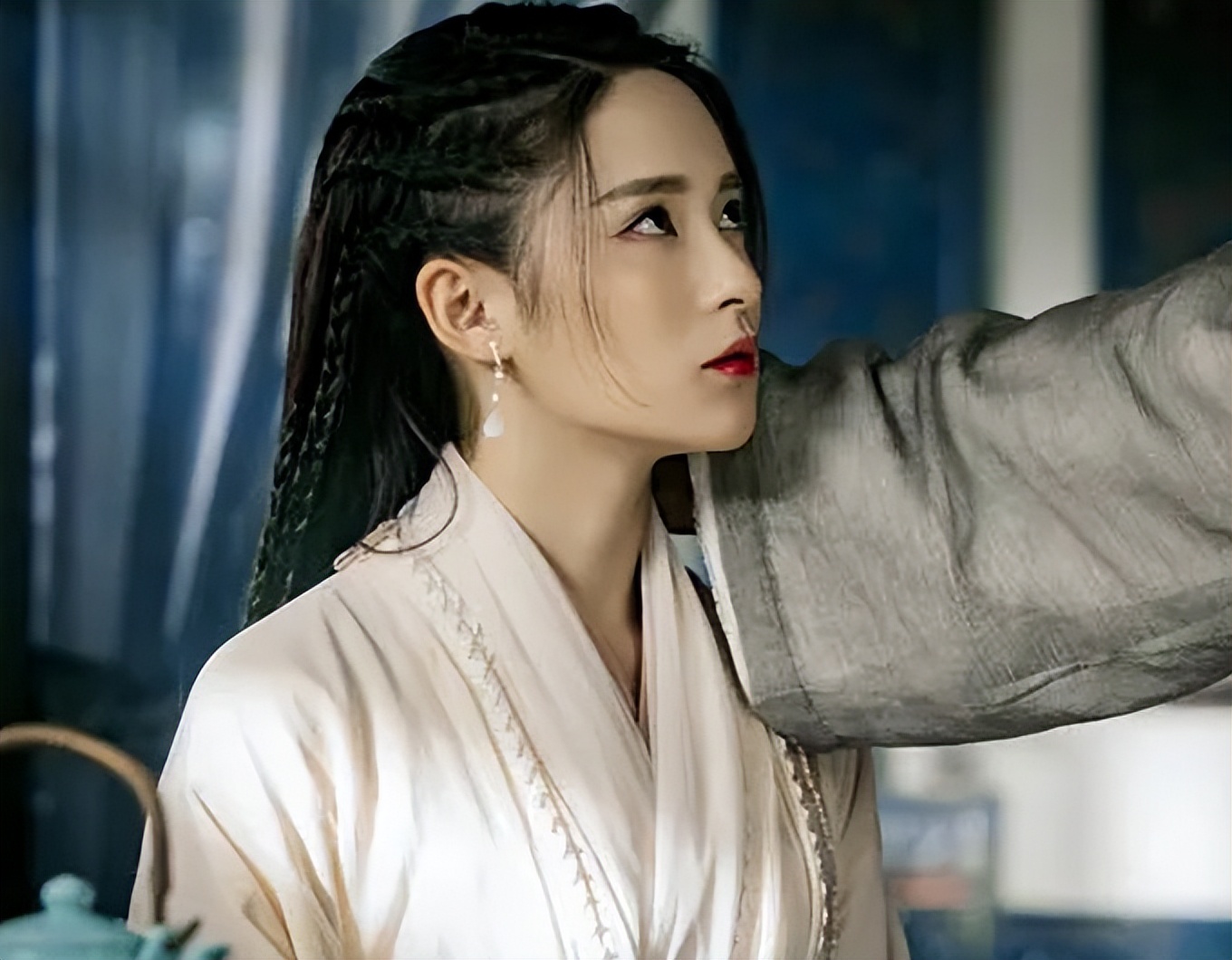 杨不悔为何不选张无忌，而选殷梨亭？殷梨亭有样东西，张无忌没有