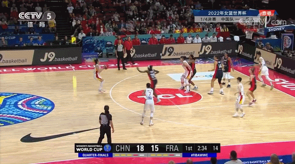 女篮李梦个人资料简介（女篮李梦“吃蛋糕全裸色诱”，当小三插足领队婚姻，信息量很大）