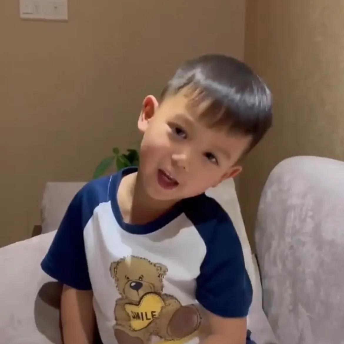 胡杏儿老公晒庆生照，获4岁大儿子唱歌送祝福，可爱歌声萌化人心