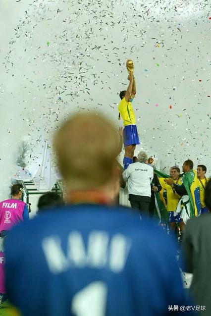 《绿茵通俗演义2000—2022》（2002年）五星巴西突围至暗世界杯
