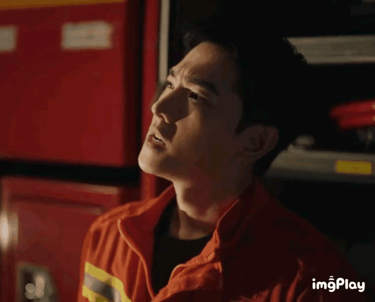 "颜霸"杨洋:掌声送给正式确诊的新一代"油王"