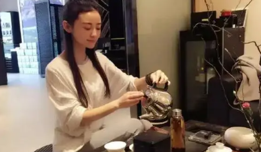 徐婷：26岁全身溃烂而死，被全家人吸干最后一滴血，从未想过反抗