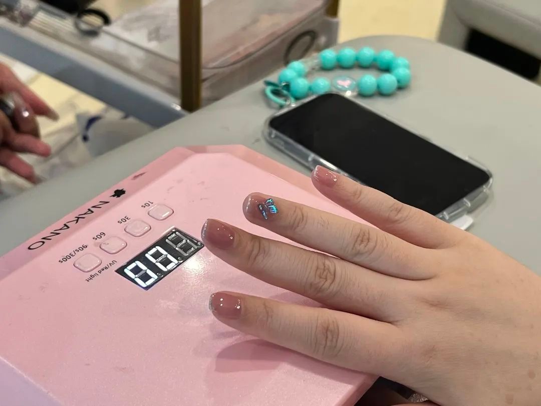 在大学路走走逛逛，尽享“浪漫周末”