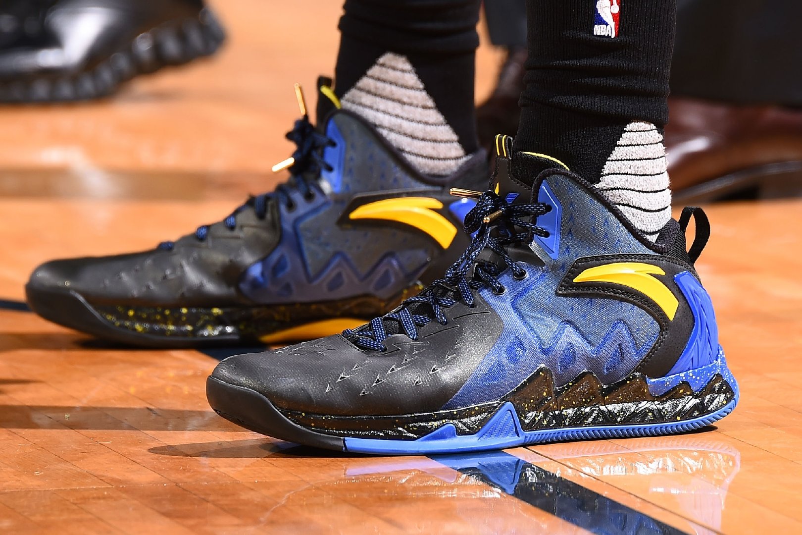 nba球员有哪些穿安踏(克莱汤普森回来了!