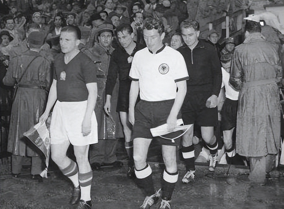 2018年俄罗斯世界杯预选赛亚洲区（这支亚洲球队，连续10次闯入世界杯决赛圈，另外四支都是世界冠军）