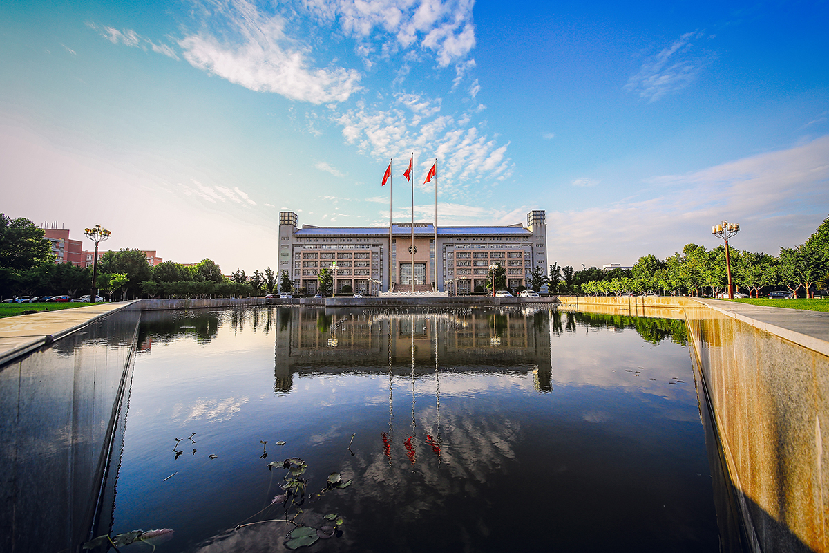 郑州大学发布2022年美术类专业招生简章，附2021年录取分数线