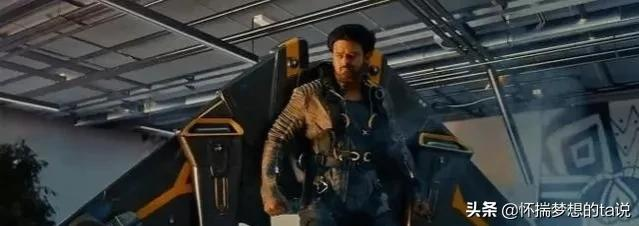 印度电影《萨霍》剧情烧脑到胡扯