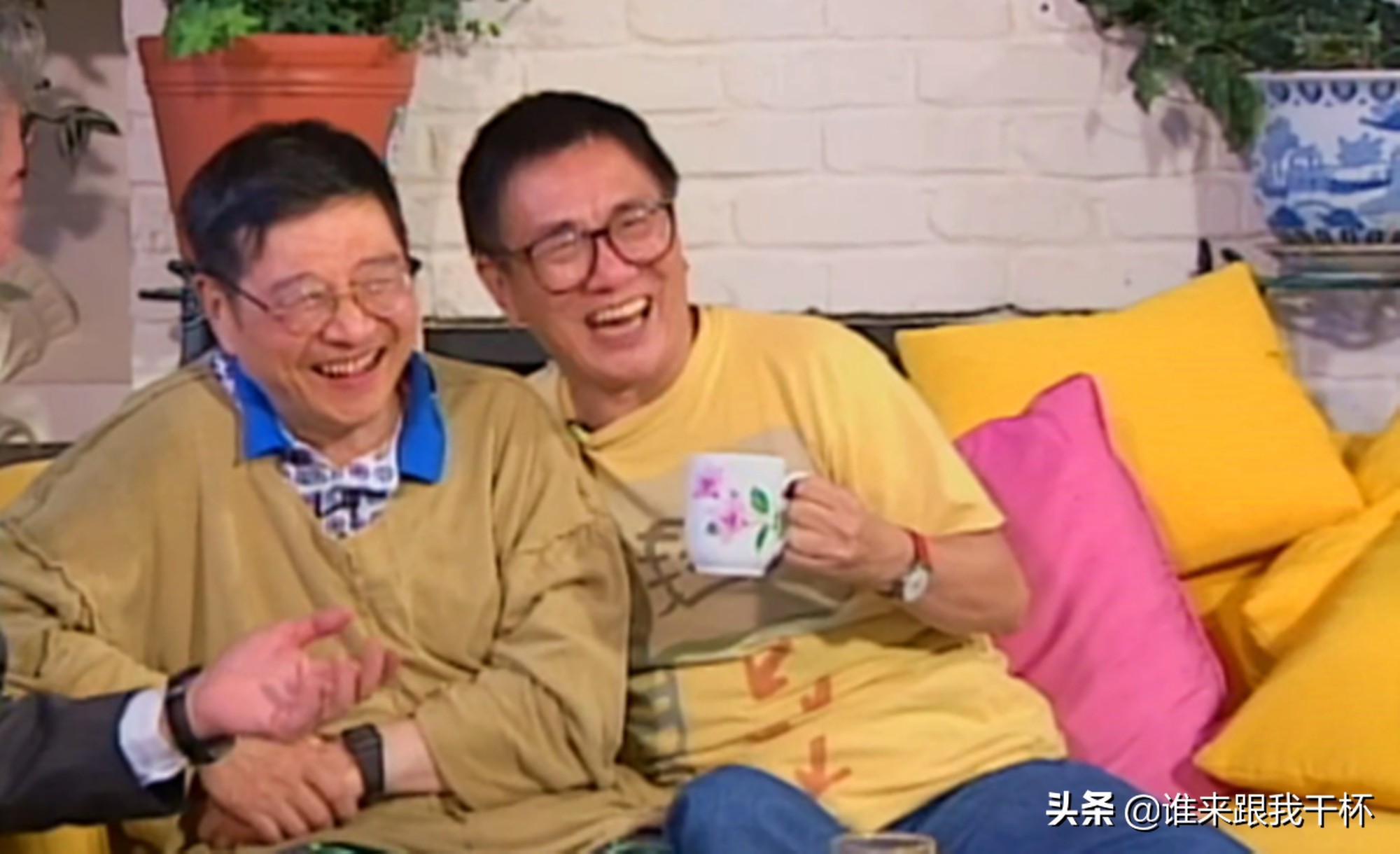 香江三大才子最后一次同框，齐聚三藩市倪匡家中，黄霑至死是少年