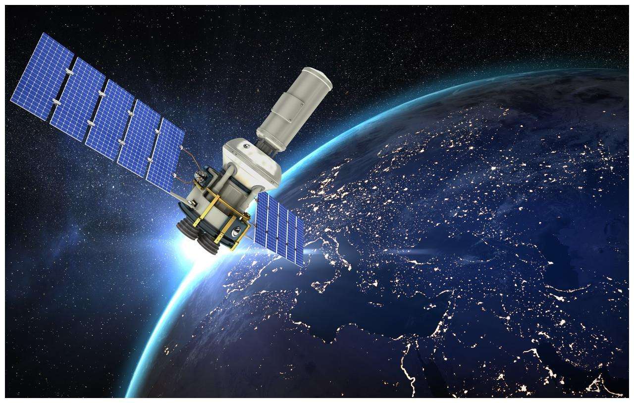 马斯克用星链封锁地球,华为很难在国际立足,中国如何突破重围?