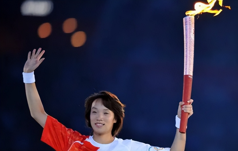 奥运会跆拳道比赛获奖有哪些（入选跆拳道名人堂！陈中影响力多大？两夺奥运金牌，激励一代人）