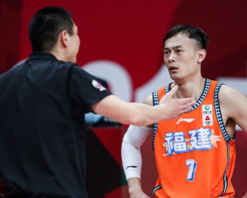 汤杰的故事：CBA速度最快的男人，无缘NBA，将成为广东队的救星