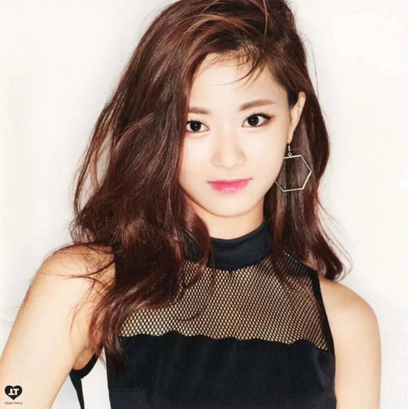 虽然《bad girl good girl》的成功也起到了一定作用,但是秀智独一无