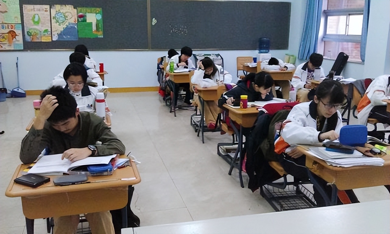 985学霸说出真相，模拟考和高考成绩能差多少？别再傻傻计算了