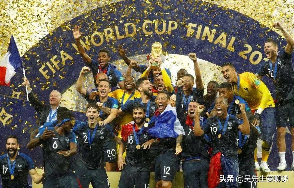 梅西海报世界杯(下午4点，FIFA官宣世界杯海报！15位巨星上榜，梅西C位，武磊落选)