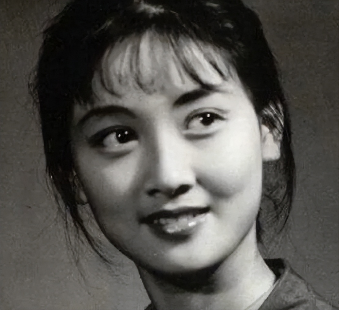 张国立为什么要离开罗秀春，转而对宜妃邓婕钟爱一生？