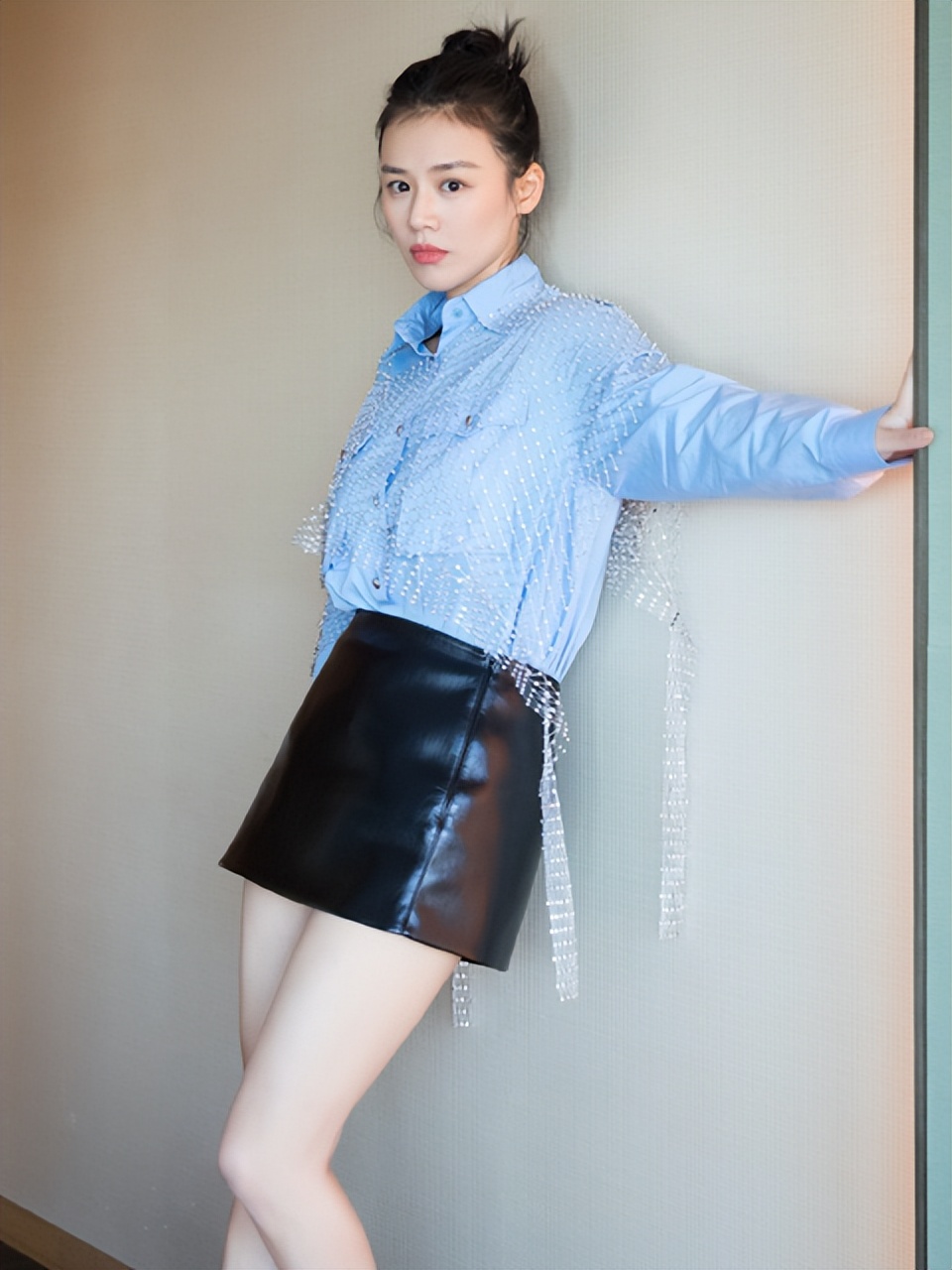 影后马思纯近况曝光，疑似怀孕明星气质全无，身形臃肿发福认不出