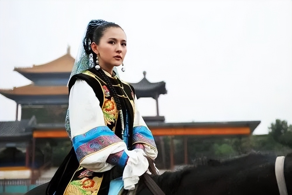 温实初扮演者 温实初老婆曹贵人-甘溪百科网