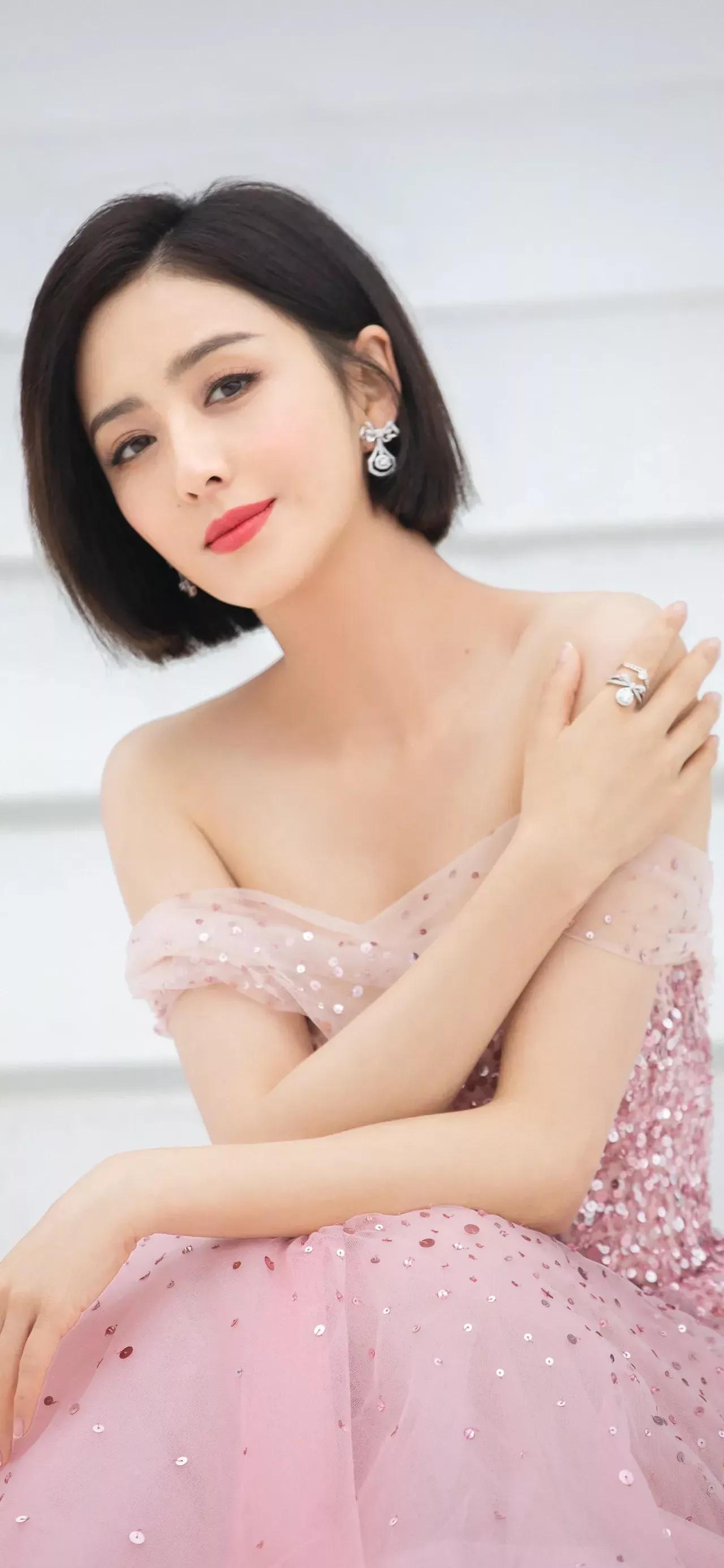 佟丽娅：气质优雅，温婉大方，甜美可人