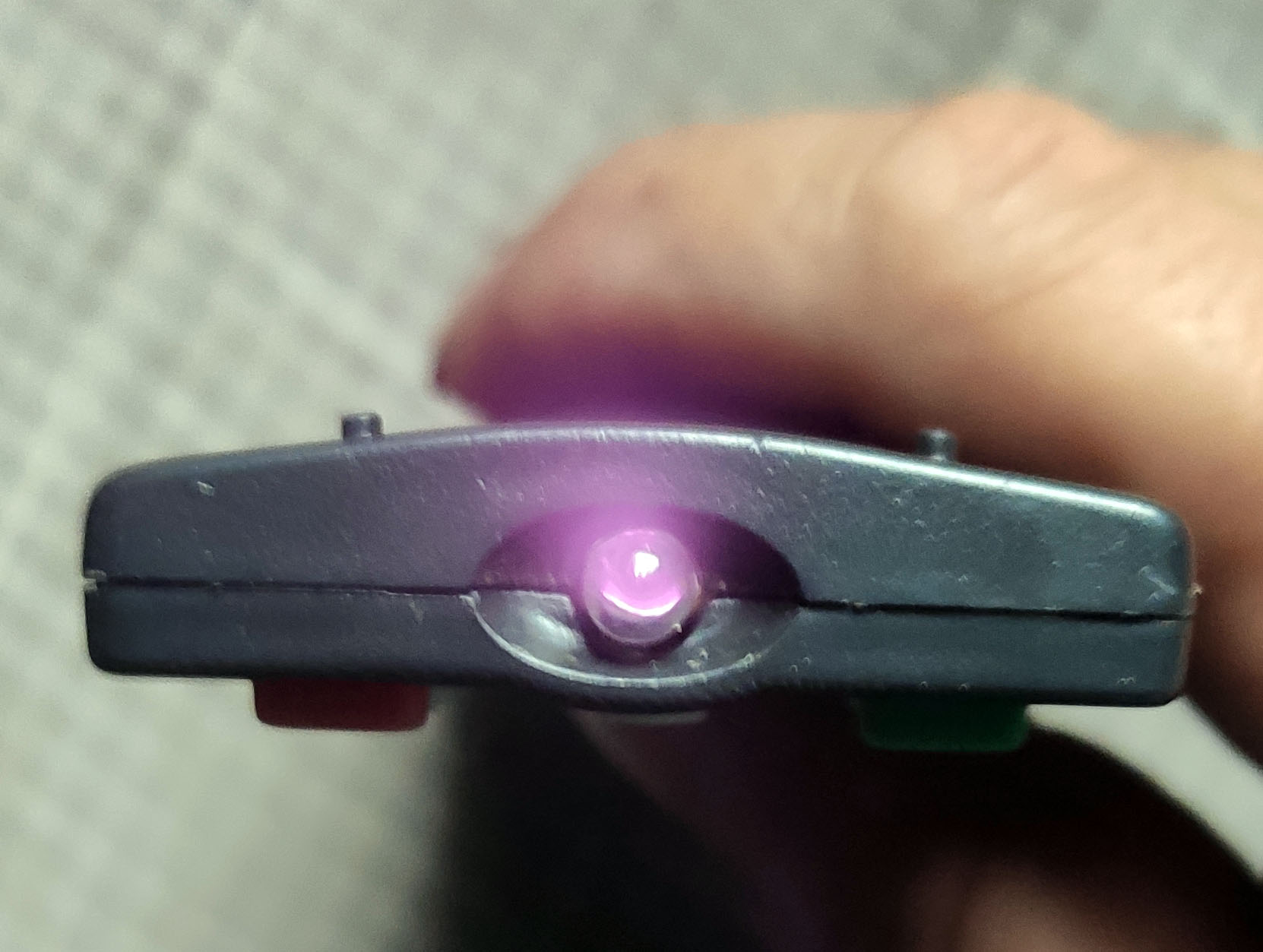 电视遥控器失灵修复的意外发现