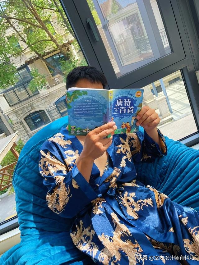 他家四层大别墅，500万豪华装修，客厅摆床、冰箱贴膜，处处踩坑