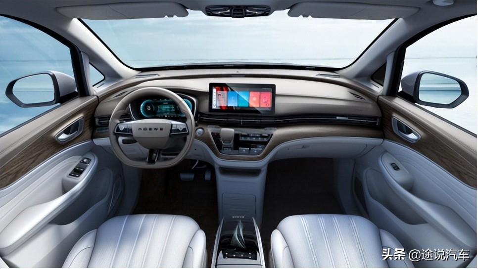 开启全新纯电生活，荣威新能源iMAX8 EV实车已到店