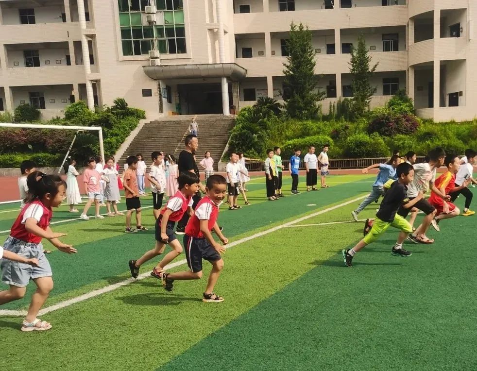 桂花镇幼儿园大班参观小学之旅(图24)