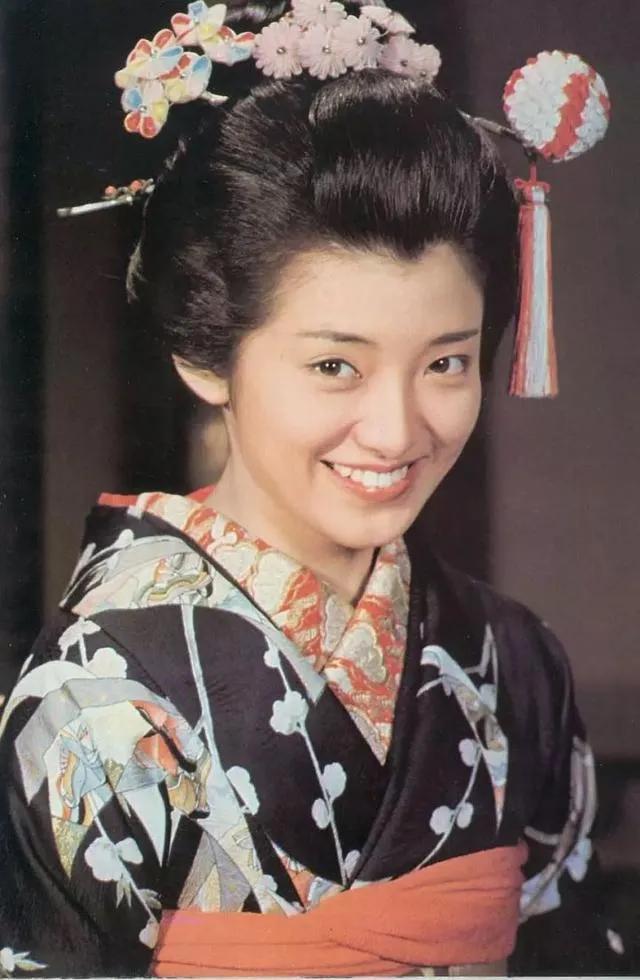 日本昭和时代三大歌姬图片