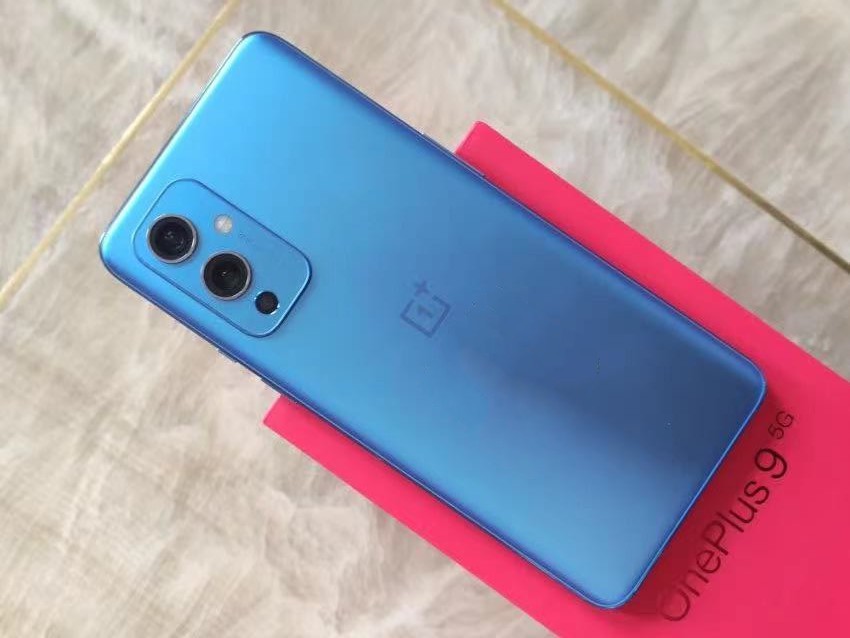 从4299跌至2899，12GB+256GB版，从高端市场跌至中端市场