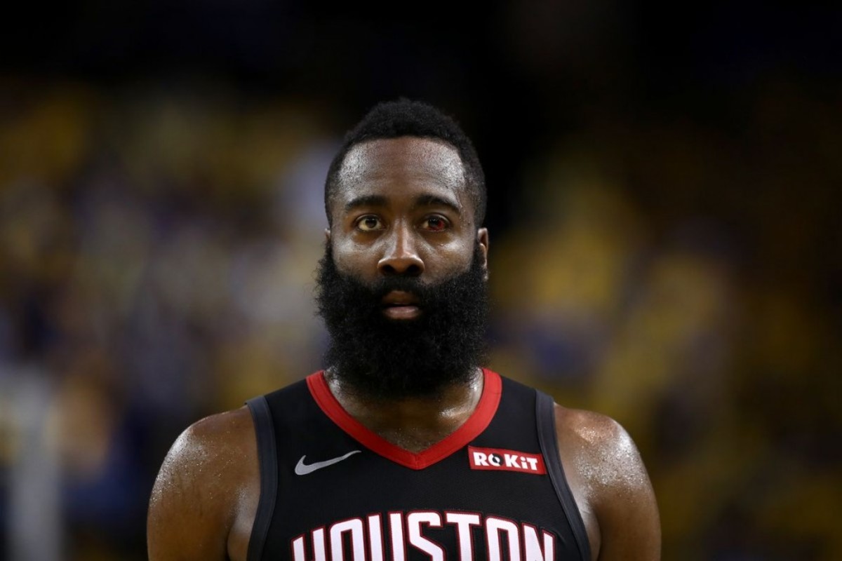 nba有哪些球员罚球奇烂(美媒列出了近40年来每个赛季罚球最多的球员，谁才是罚球之王)