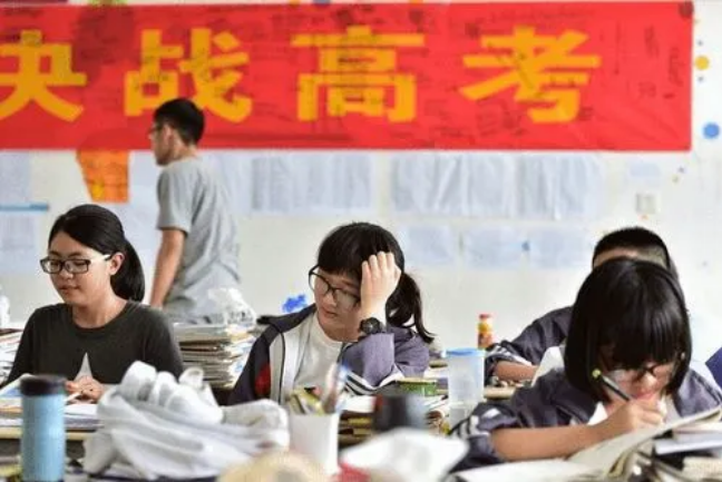 深圳中学校长建议取消选择题，称更能选拔优秀人才，家长态度不一