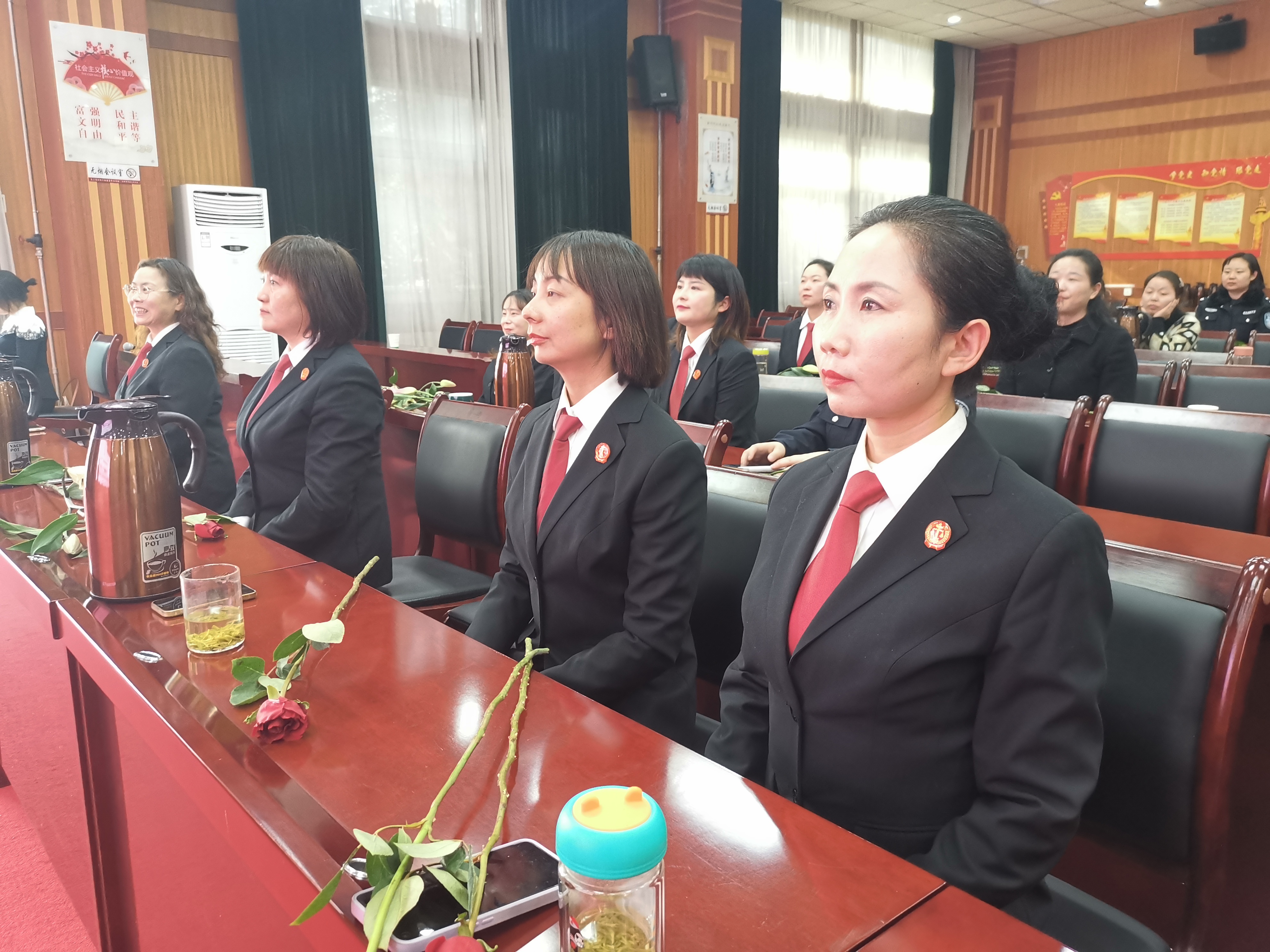 学文明礼仪，展女性风采——汉中中院举办庆祝“三八”妇女节礼仪培训活动