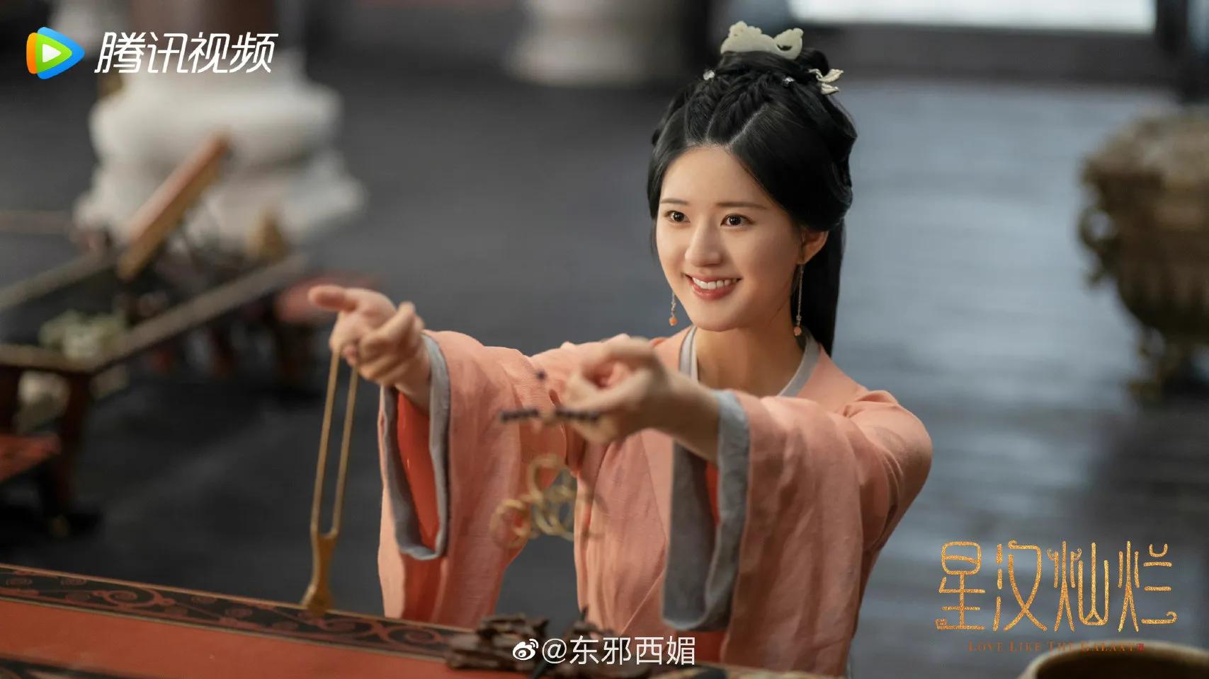 娱乐速递：肖战、周杰伦刘畊宏、王一博吴宣仪、高圆圆李小冉白鹿