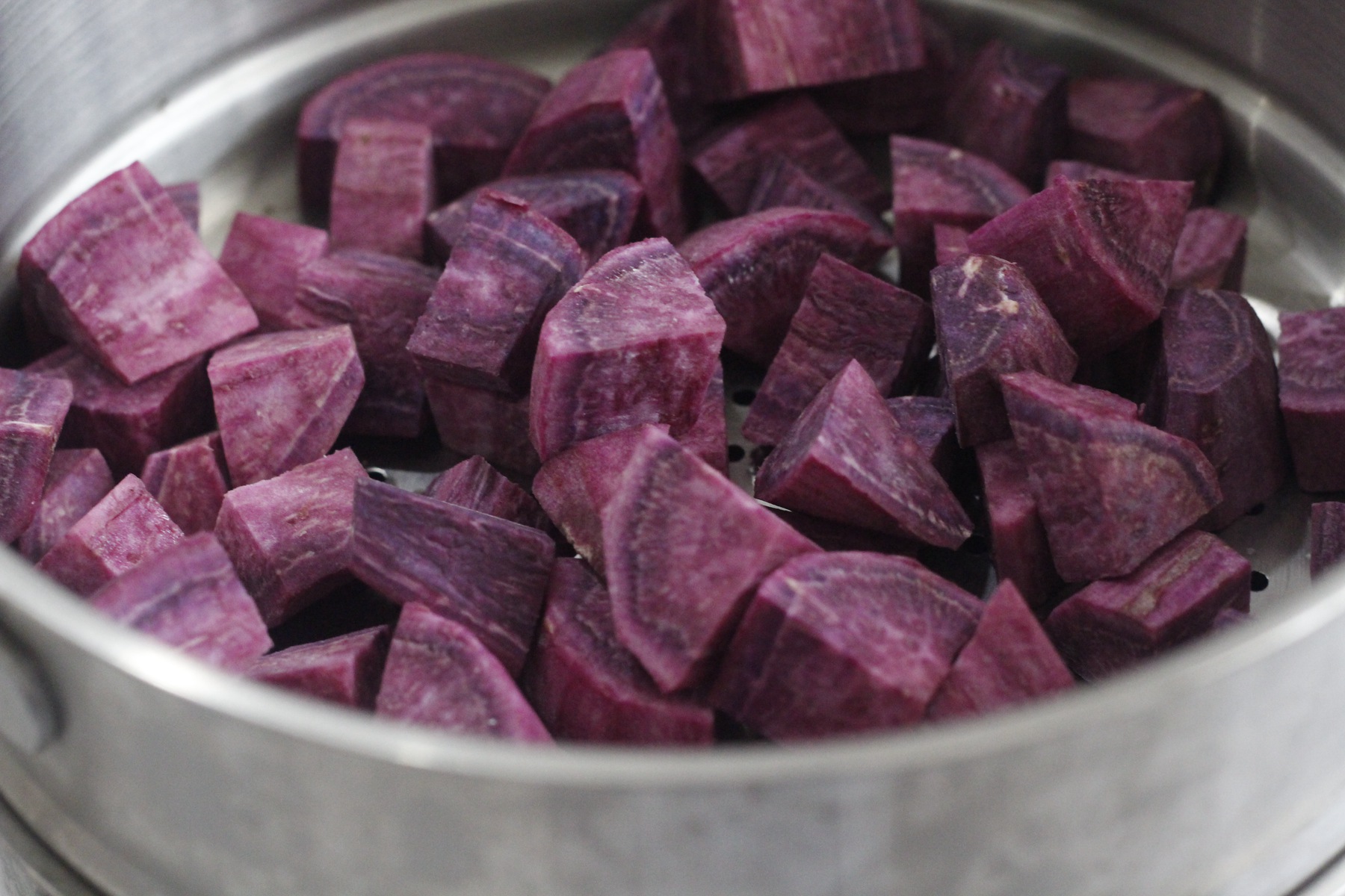 图片[2]-【紫薯牛奶粥】做法步骤图 健脾胃补气血-起舞食谱网