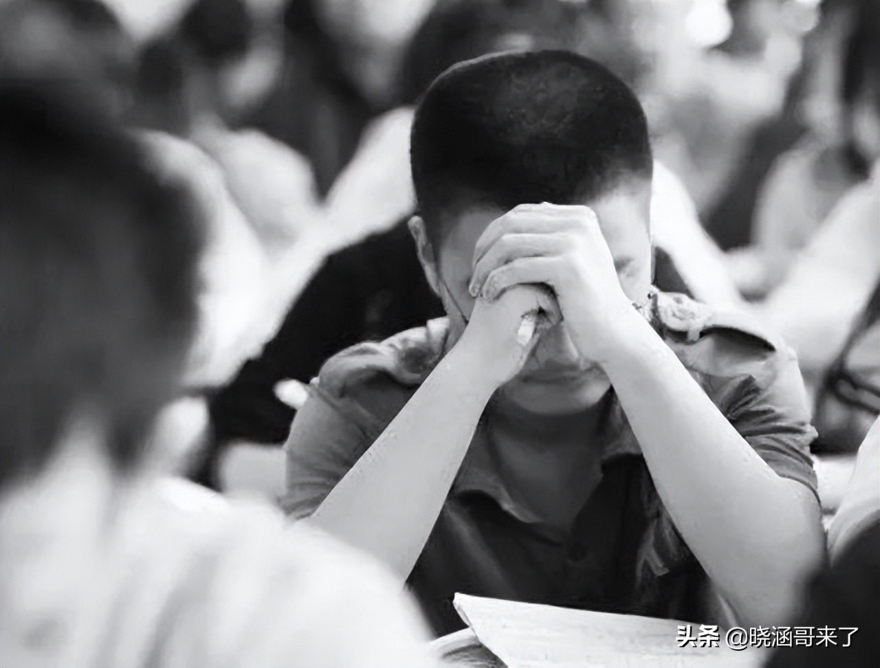 2003年高考泄密案，有人偷出试卷，全国紧急换卷，坑了一代考生