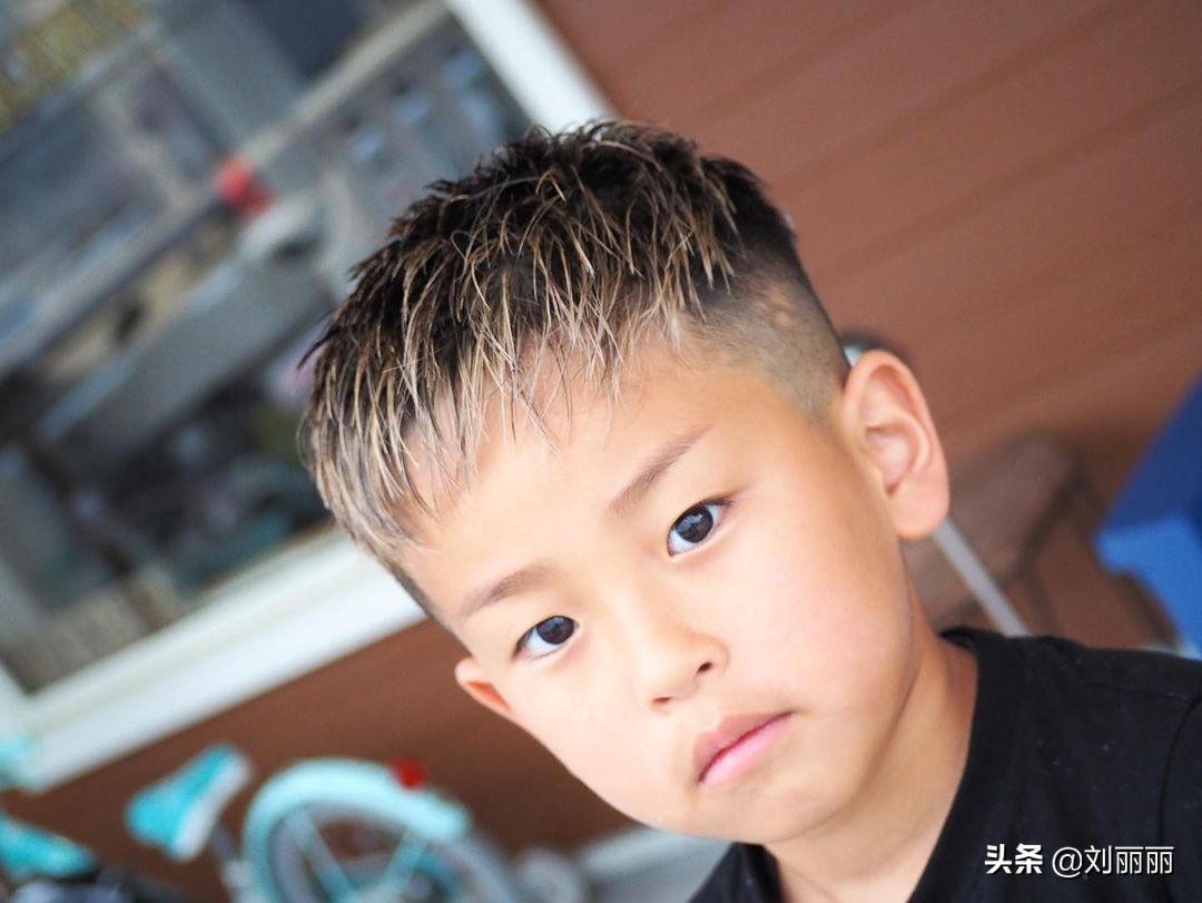 2022爆款小男孩发型15款，又帅又有型，全都特别火