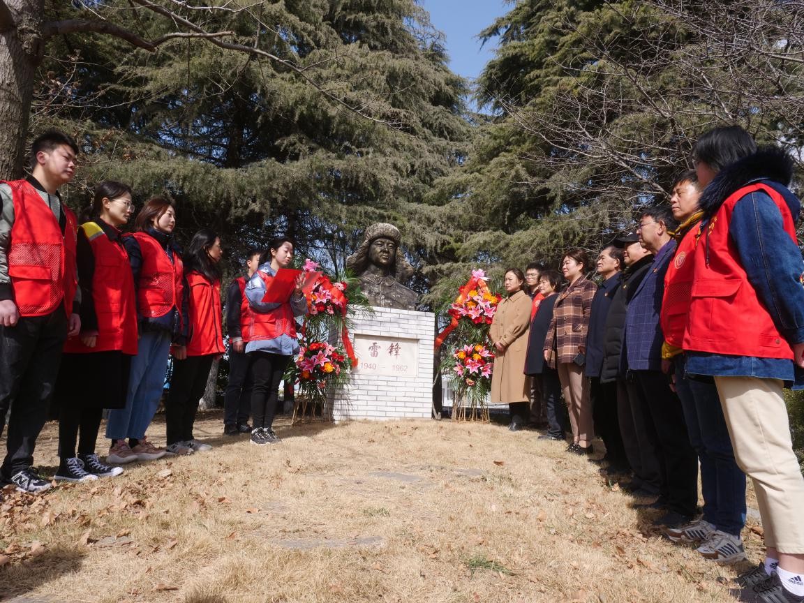 王家营街道：冬训课堂进小区 雷锋精神大弘扬