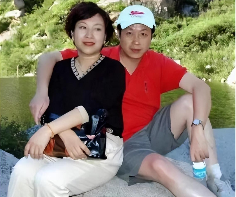 央视罗京:去世14年了,妻子刘继红已改嫁富商,只有父亲还记得他