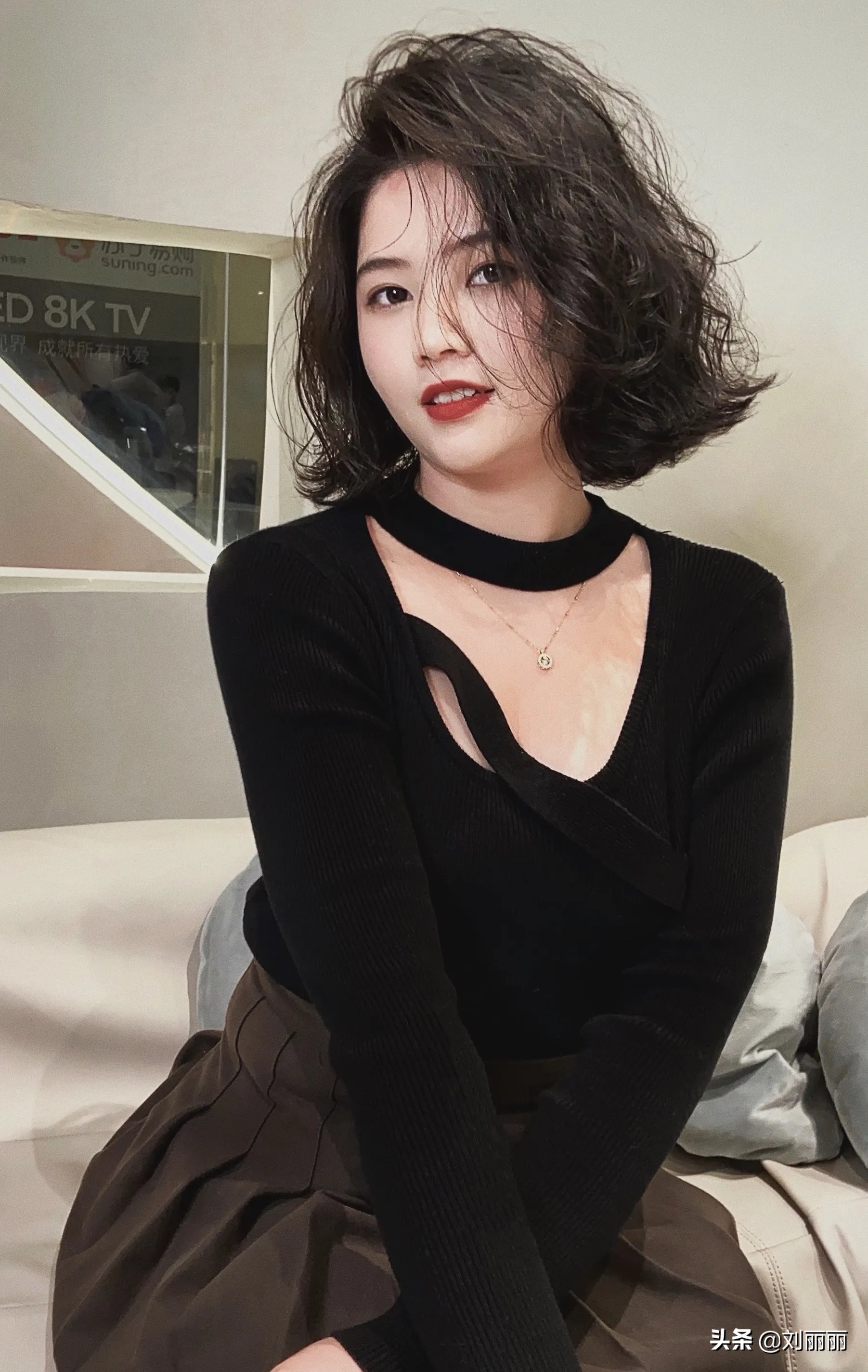 50多岁的姐姐做款纹理烫,利落又年轻,还有很多款流行发型