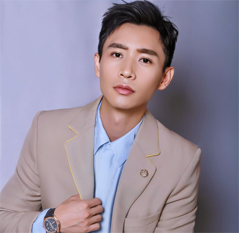 《爸爸当家》中，魏晨透露：爸妈为了不麻烦儿子有多努力