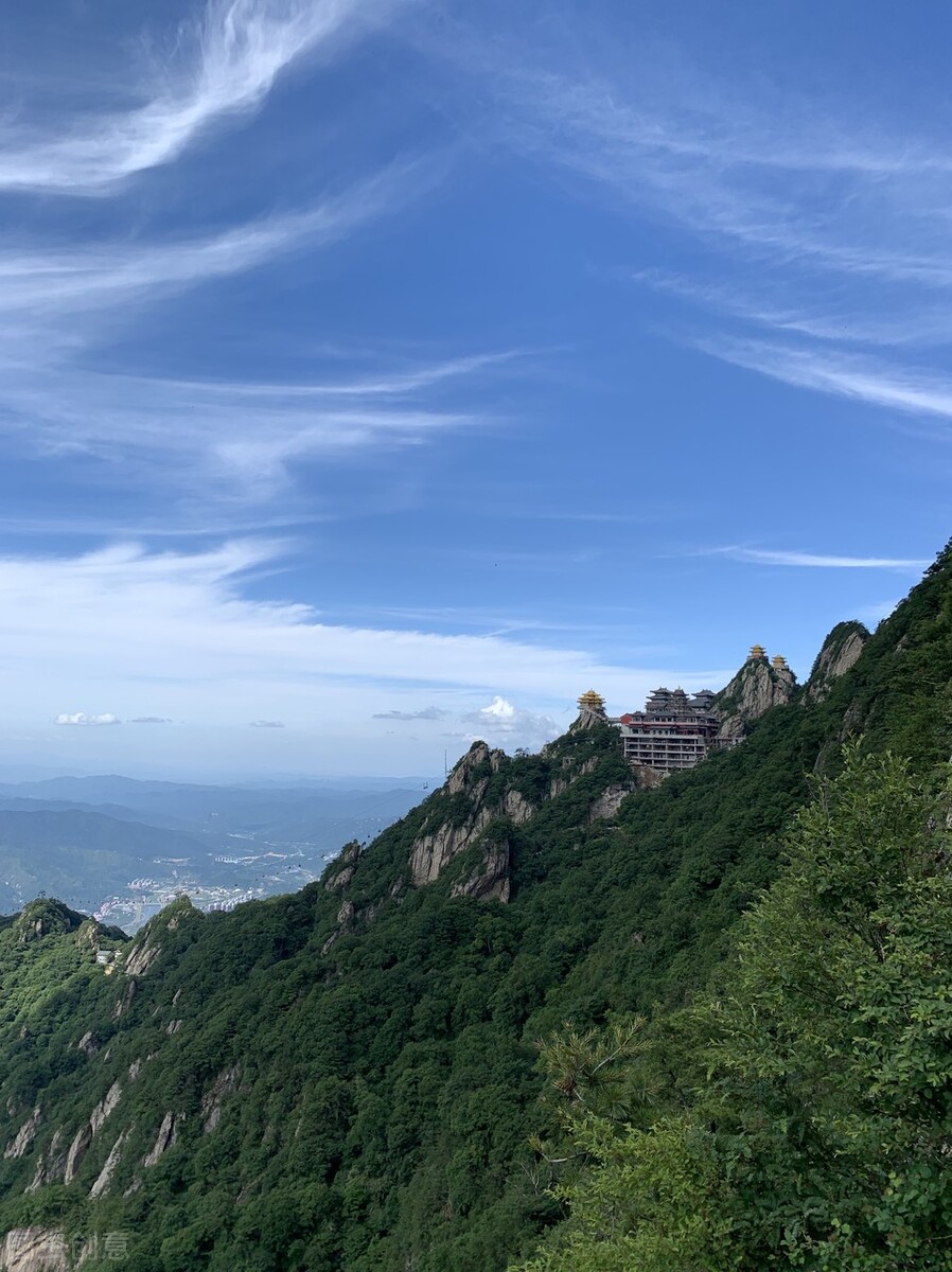 中国唯一一个不让外国人进入的山