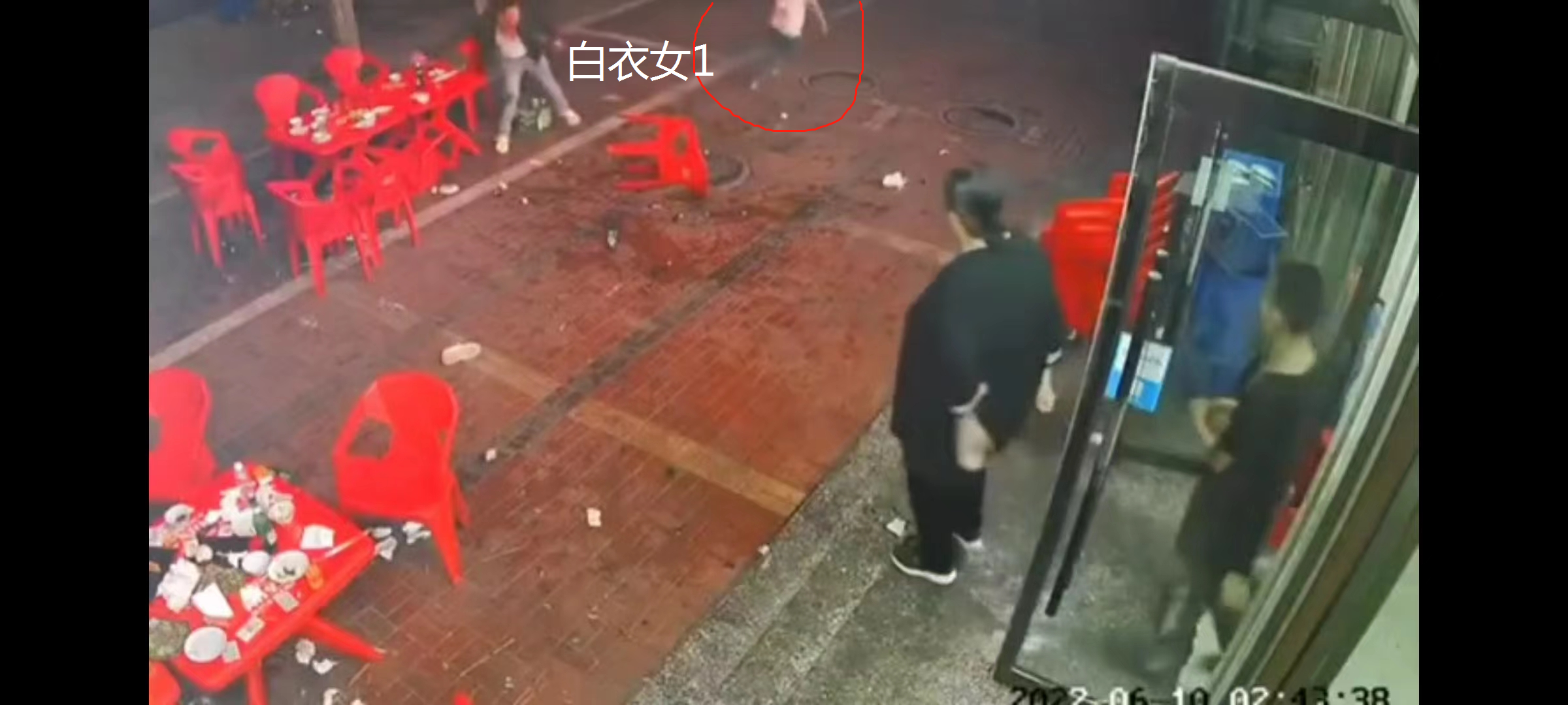 “唐山烧烤店”细节，同伙均为暴戾之徒，手段令人发指