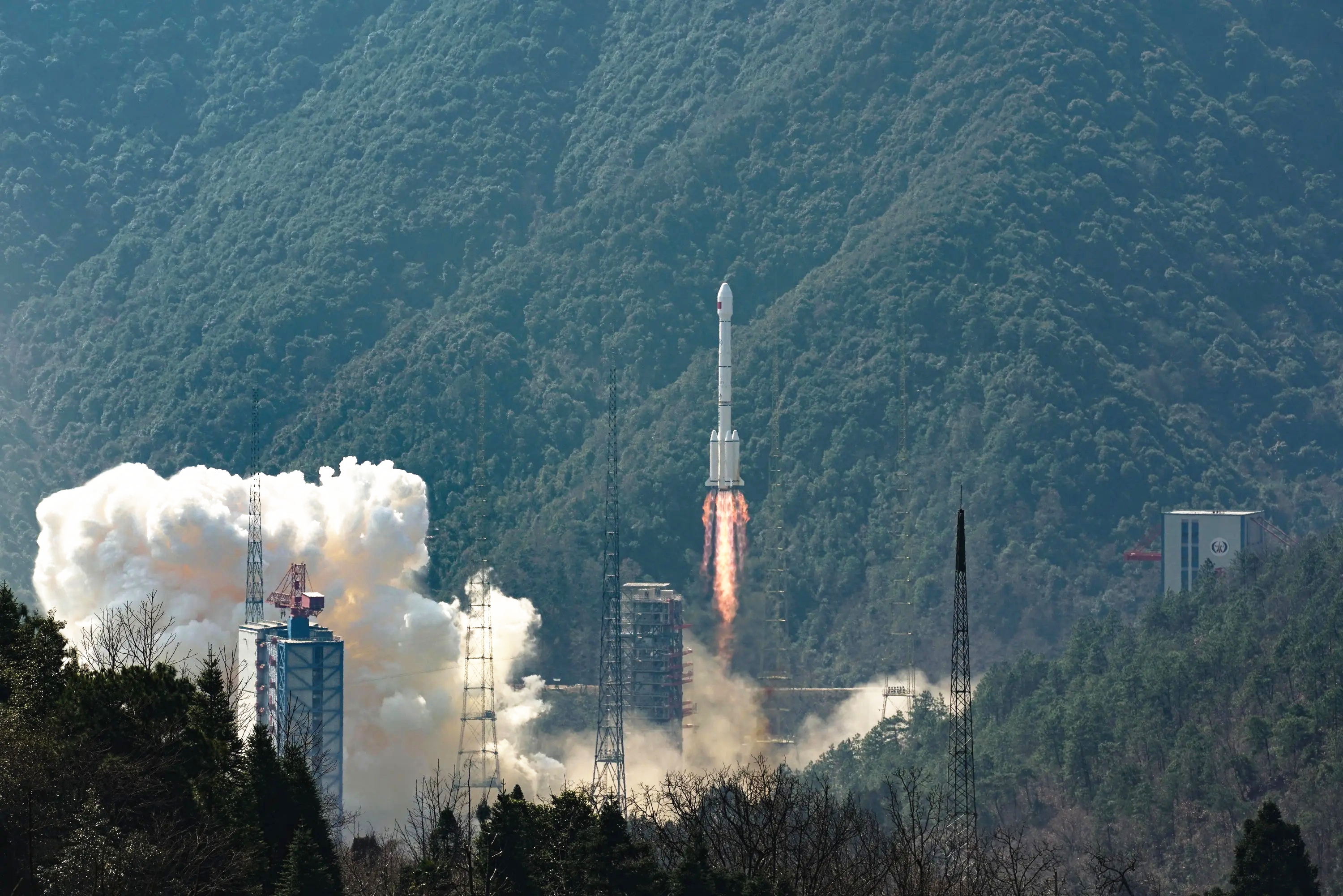 酒泉卫星发射中心在哪里 酒泉发射中心在哪个城市-文化号